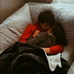 Meet your Posher, Kiya